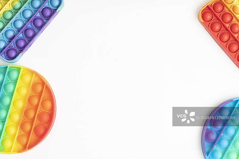 白色背景上的Pop it玩具图片素材