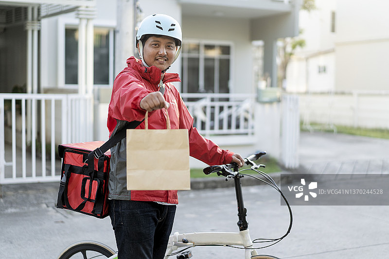 外卖送餐员图片素材