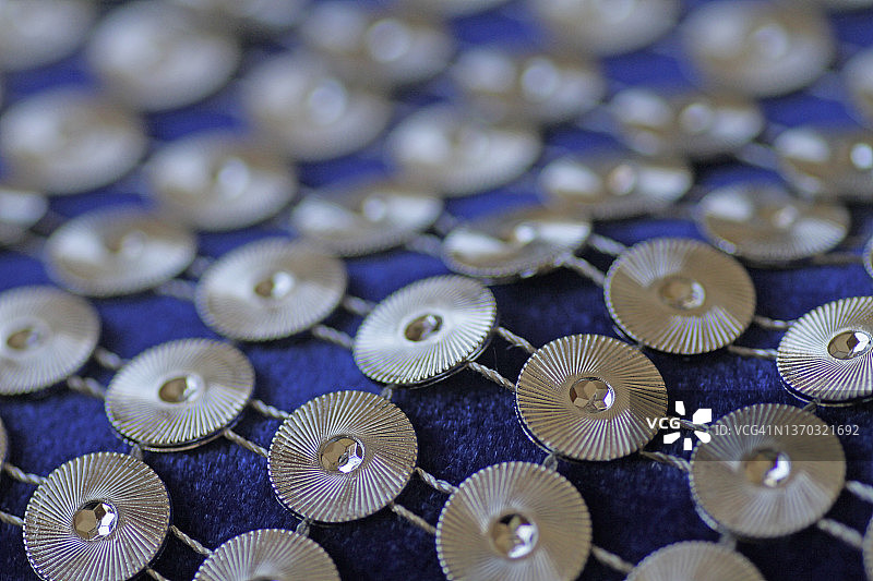 银色亮片全画幅背景图片素材