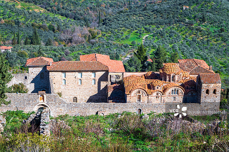 希腊米斯特拉斯圣德米特里希腊东正教教堂高角度景观图片素材