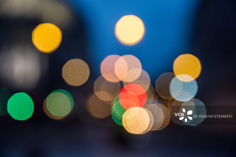 虚化的特拉法加广场街灯图片素材