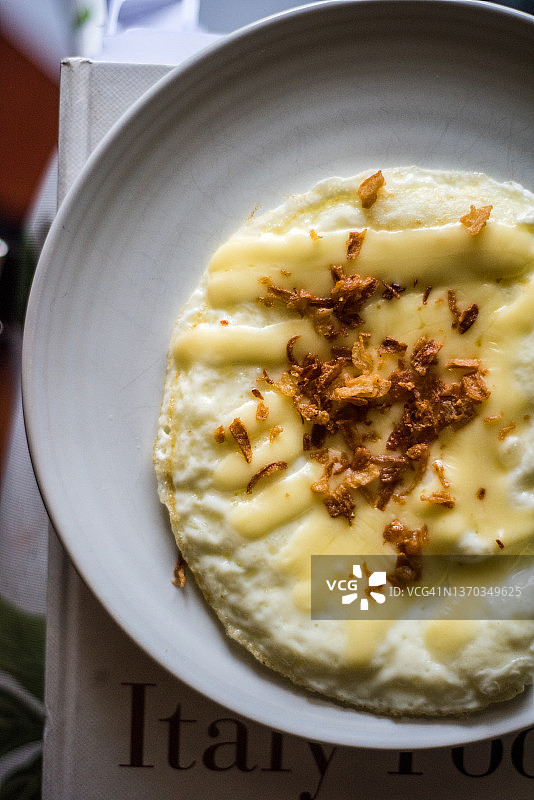 蛋白瑞可塔奶酪煎蛋卷图片素材