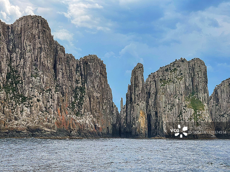 豪伊角，岩石海岸线高耸的海 cliffs 海岬，海景，澳大利亚塔斯马尼亚图片素材