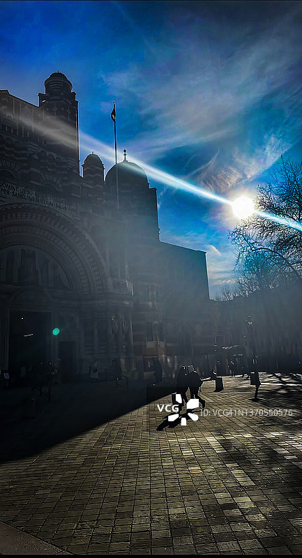 城市剪影与建筑图片素材