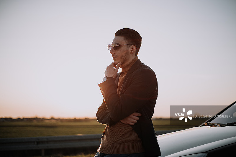 英俊的男人图片素材