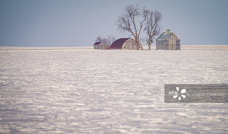 雪地里的农场建筑图片素材
