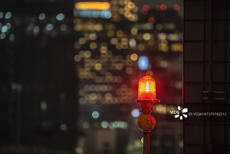 高层建筑防撞警示灯图片素材