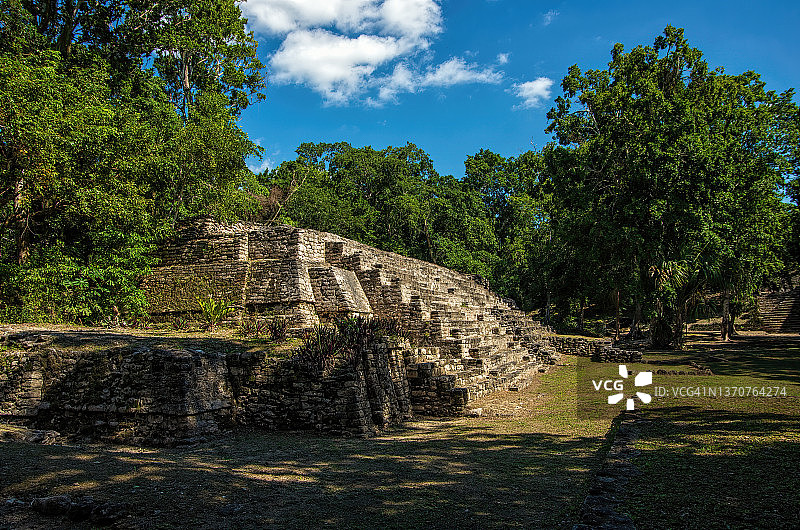 墨西哥金塔纳罗奥州迪斯班切遗址巨嘴鸟神庙图片素材