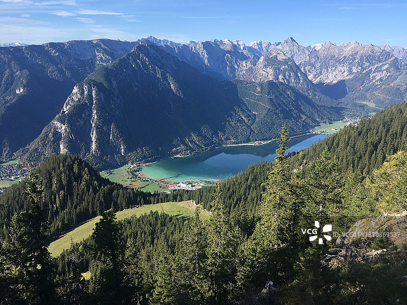 奥地利阿chen湖山景图片素材