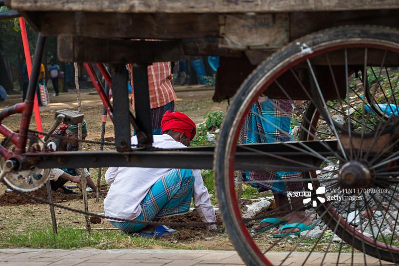为2022年书展努力工作的人们图片素材
