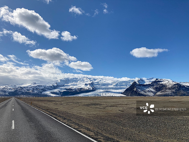 冰岛环路上的瓦特纳冰川图片素材