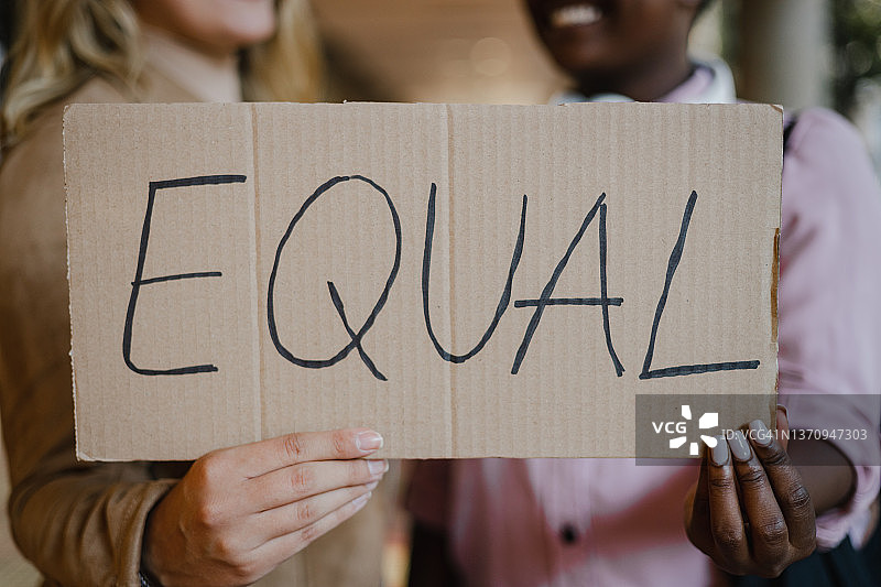 支持平等的标牌特写图片素材