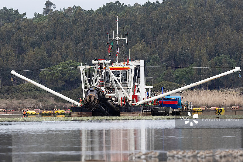 挖泥船图片素材