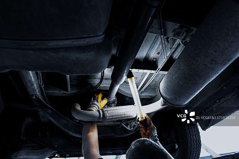 汽车维修技工图片素材