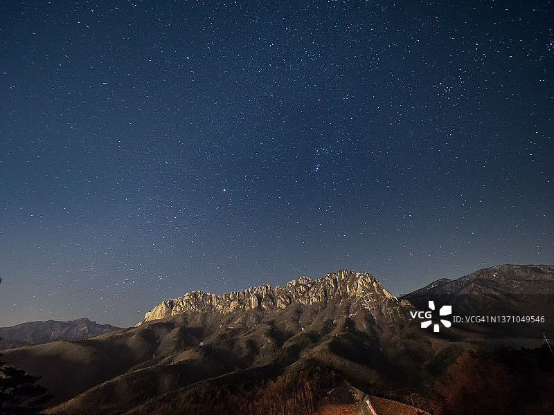 束草市雪岳山夜景，韩国图片素材