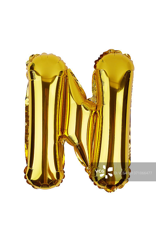 白色背景上隔离的金属箔气球字母N图片素材