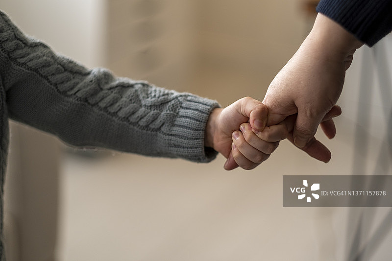 抓紧，永不放手图片素材