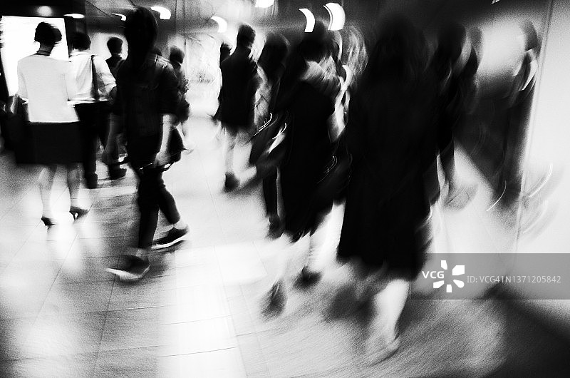 熙熙攘攘的人群图片素材