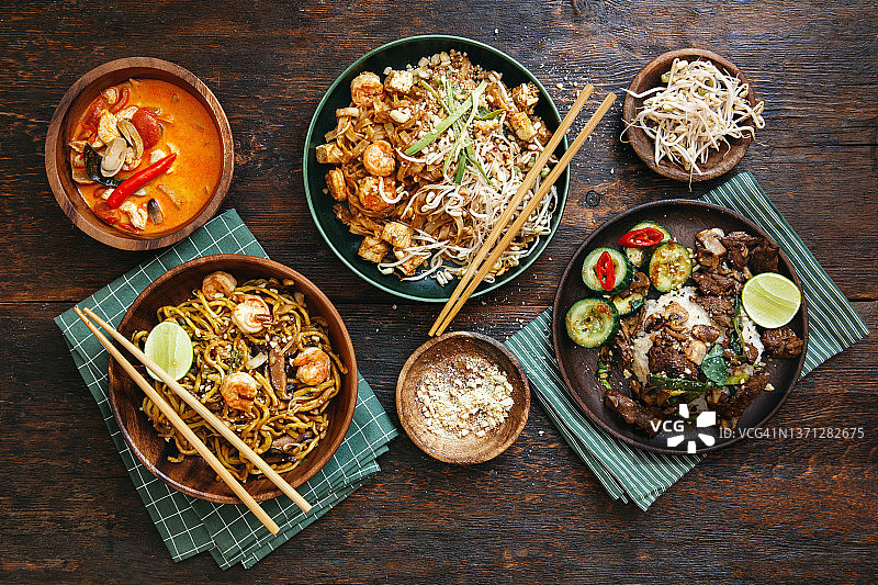 地道经典泰国菜肴图片素材