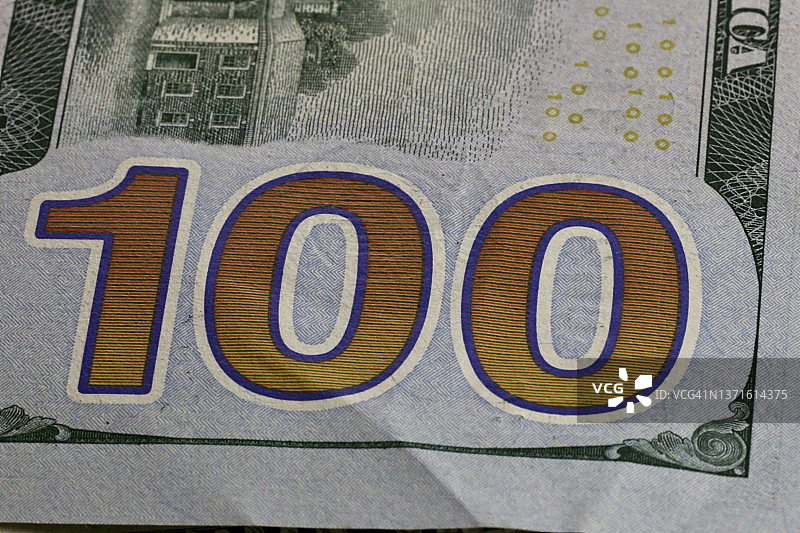 美元纸币上的一百图片素材