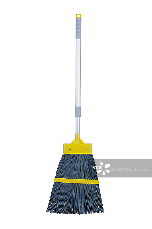 白色背景上的扫帚图片素材