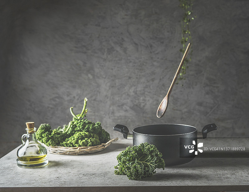 羽衣甘蓝烹饪准备图片素材