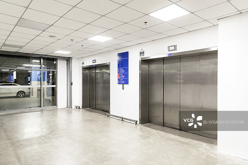 电梯走廊图片素材