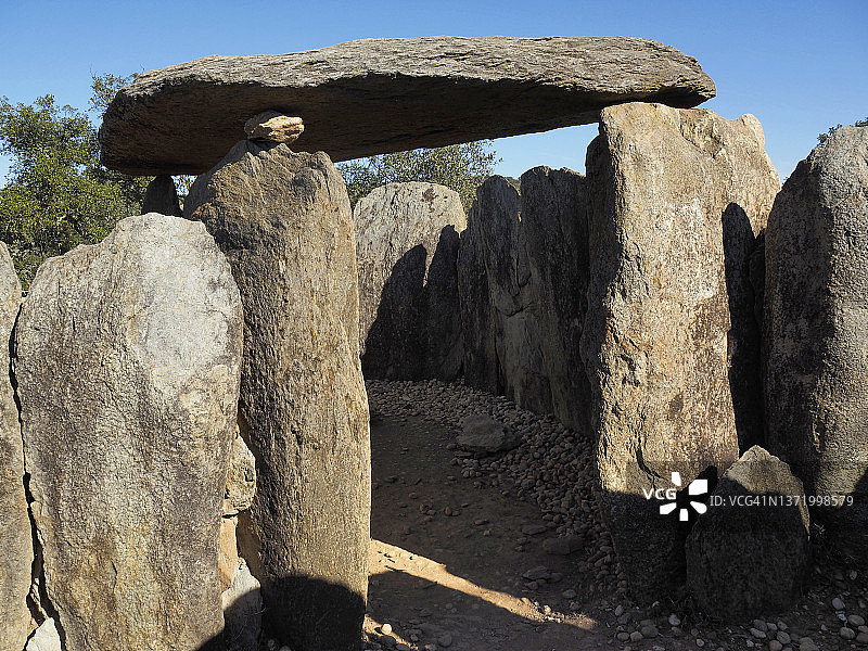 韦尔瓦埃尔波苏埃洛巨石墓群考古遗址图片素材
