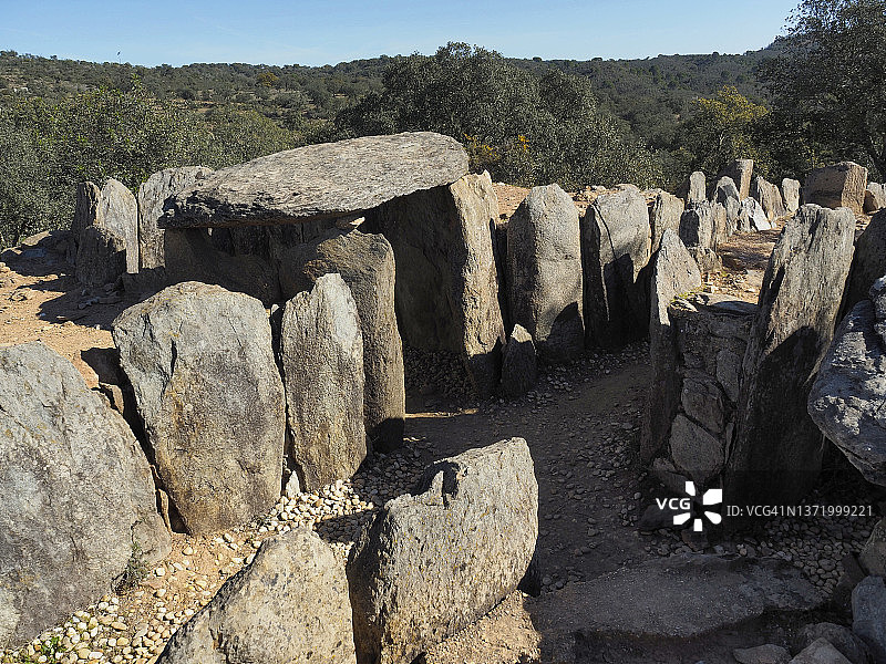 韦尔瓦埃尔波苏埃洛巨石墓群考古遗址图片素材