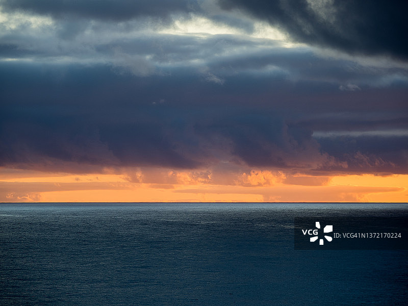 马德拉海边日落图片素材