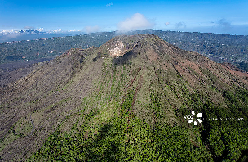 东南亚印度尼西亚巴厘岛巴图尔火山航拍图片素材