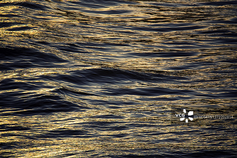 日落时分的海面图片素材