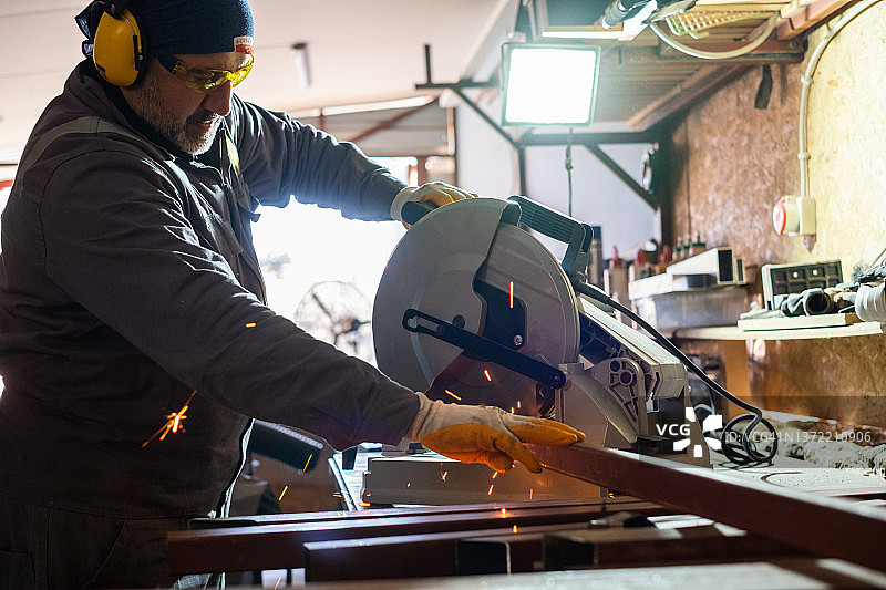 金属切割图片素材