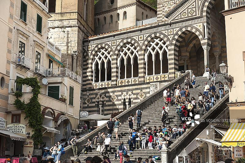 意大利阿马尔菲海岸圣安德烈大教堂图片素材