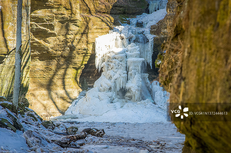 冰冻瀑布特写图片素材