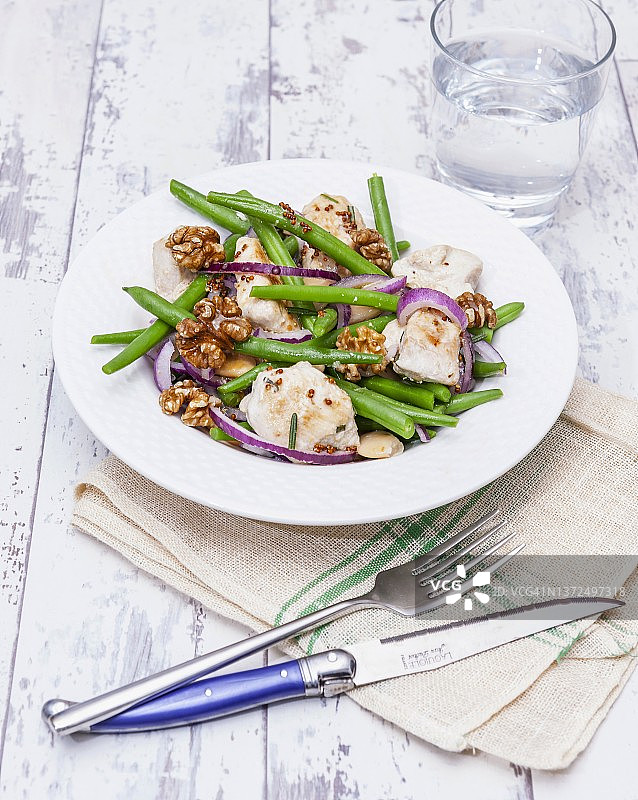 鸡肉白豆核桃沙拉图片素材