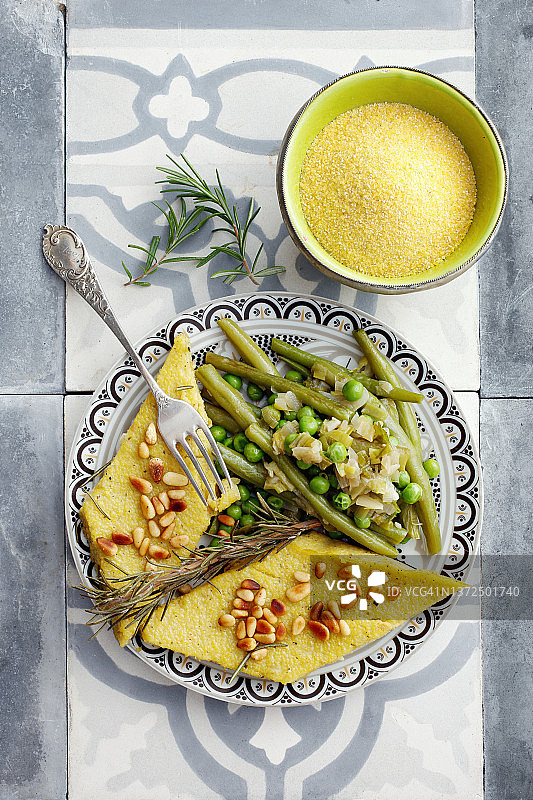 混合豆类玉米粥片图片素材