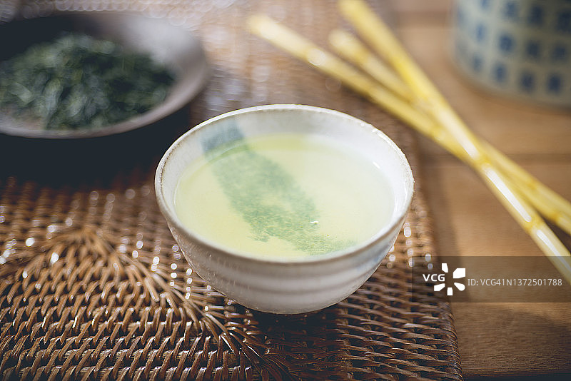 茶碗里的绿茶图片素材