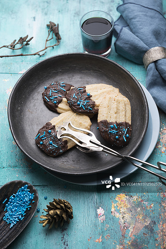 黑巧克力燕麦酥饼图片素材