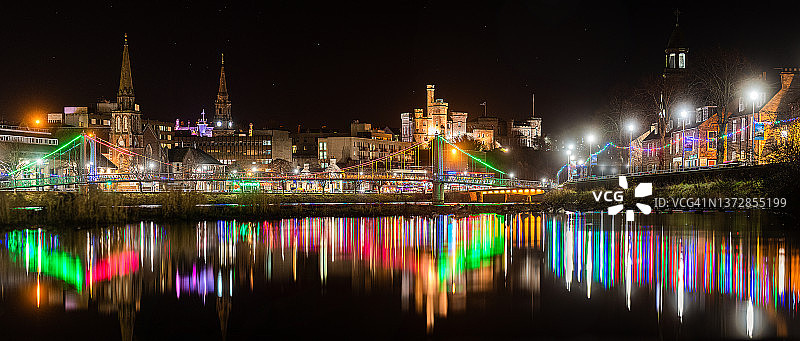 夜幕下的因弗内斯图片素材