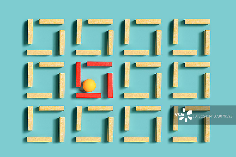 木块与脱颖而出的概念图片素材