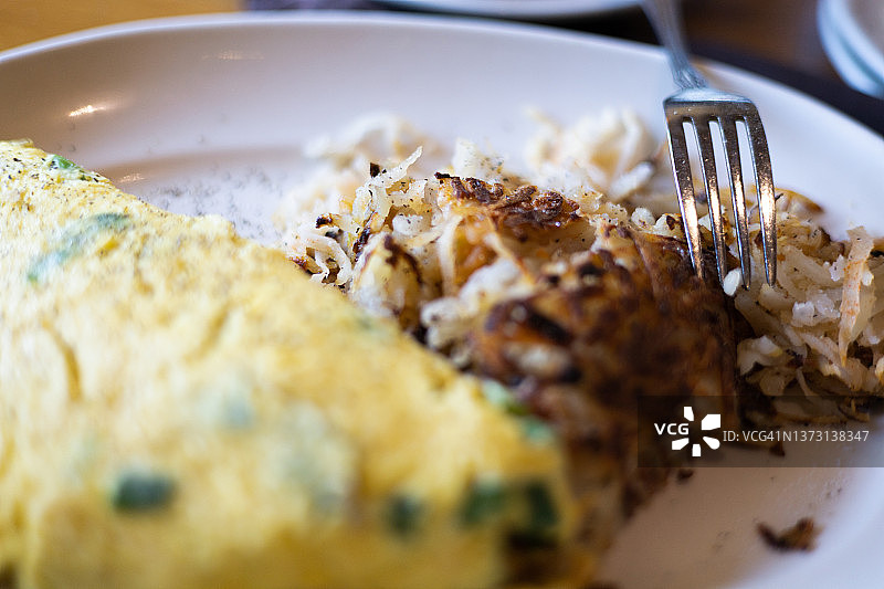 搭配土豆丝的蛋卷图片素材