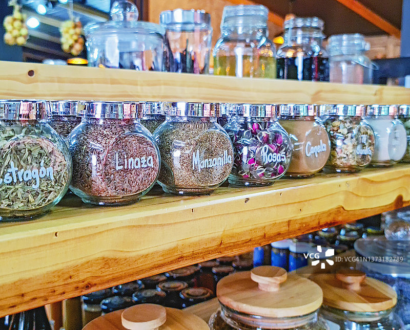 商店内有机产品批量展示图片素材