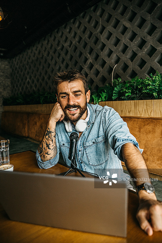 热爱我的日常工作图片素材