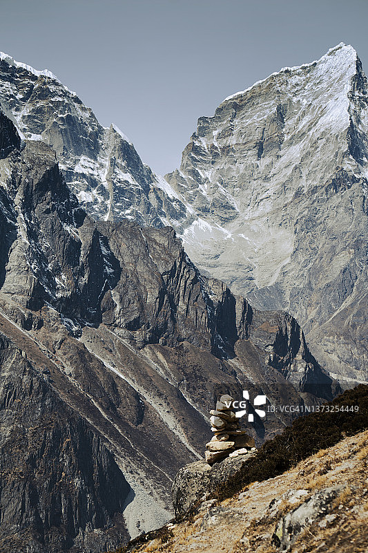 喜马拉雅山脉风光：通往珠穆朗玛峰大本营的徒步路线，尼泊尔图片素材