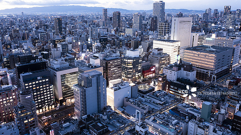 大阪城市夜景无人机视角（已获得日本国土交通省许可）图片素材