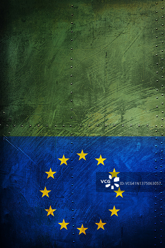 装甲钢上的欧盟旗帜图片素材