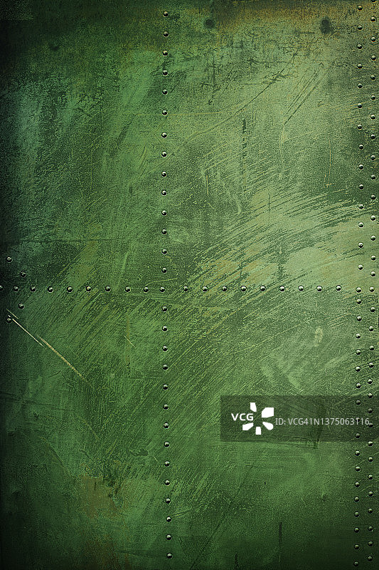 绿色金属盔甲图片素材