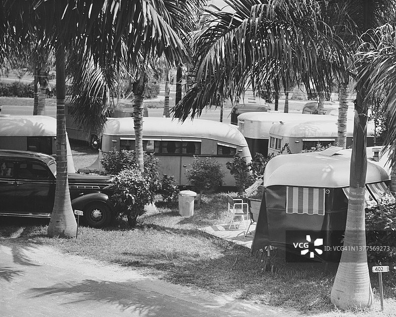 拖车夏季露营图片素材