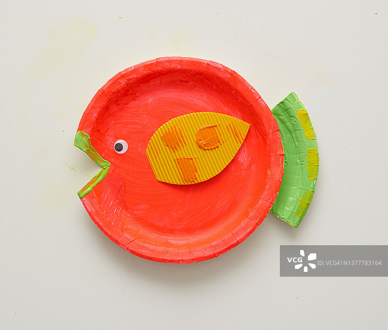 纸盘鱼手工图片素材